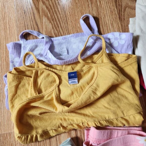 Girls Clothing Lot 16pc Sz Medium Sleeveless, Short Sleeve, Sweatshirts, Leggin - Picture 2 of 10